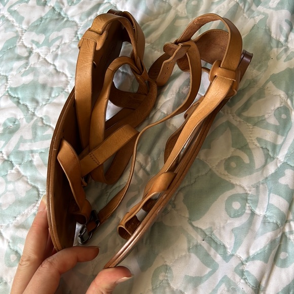 Strappy Leather Madewell Sandals - Picture 4 of 5